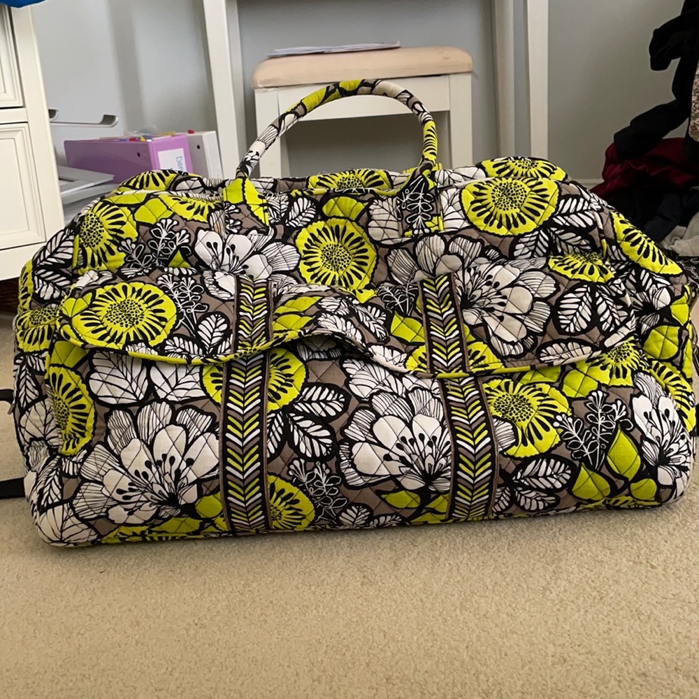 Large VERA BRADLEY Duffle Bag